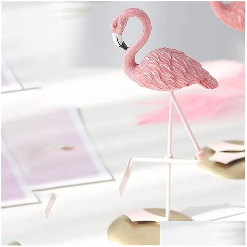 Lovely Cute Flamingo Design Resin Home Decorations Christmas Gifts Ornaments Table Desk for Ktng 2/5000 living Bedroom Y201020