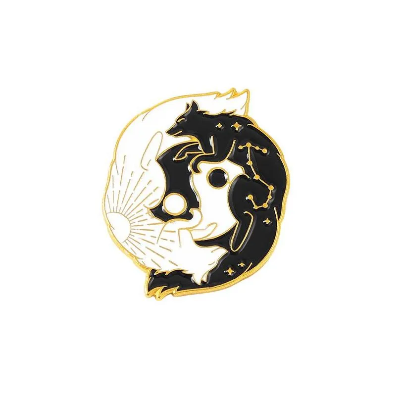 Taichi Animals Enamel Pins Custom Black White Koi Cat Wolf Fox Dragon Brooches Lapel Badges Punk Jewelry Gift for Friends