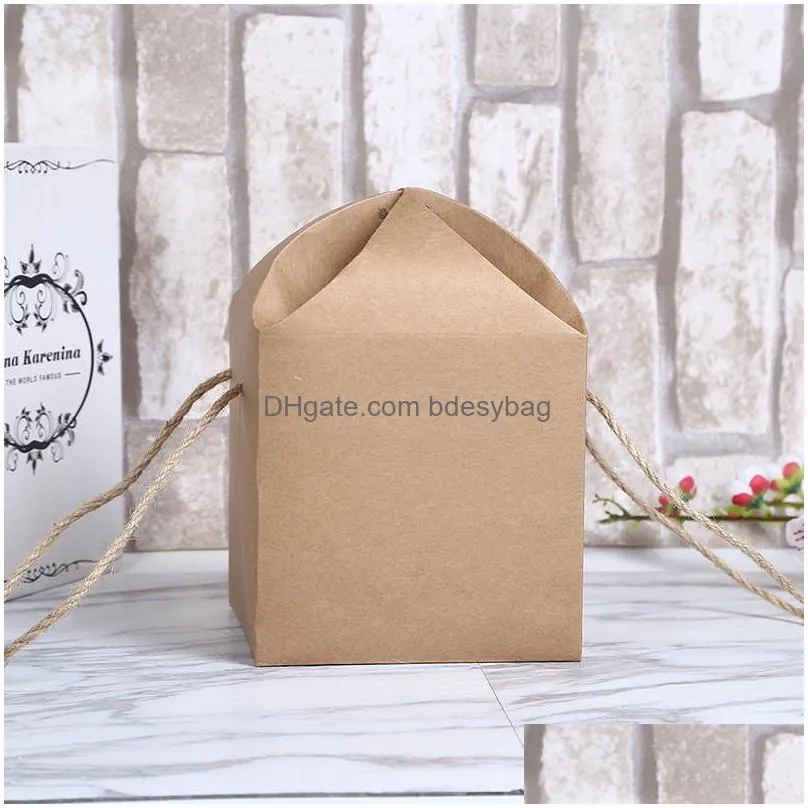 creative design hand brown paper boxes favors food packaging gift box with handle 14.5x14.5x18cm lx1176