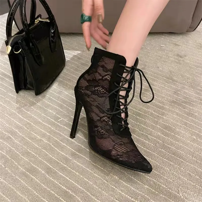 Sexy Black Mature Lace Women Boots Wedding Shoes For Bride High Heel Mesh Pumps Floral Lace-Up Thin High Heels Ladies Ankle Pointed Toed Party Shoes Sandals CL2182