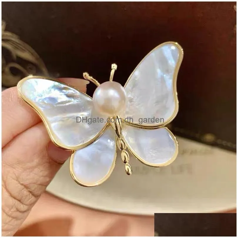 Pins, Brooches Summer New Butterfly Brooches For Women Charm Pearl Gold Color Brooch Pins Party Wedding Gifts Clothing Acces Dhgarden Ottgc