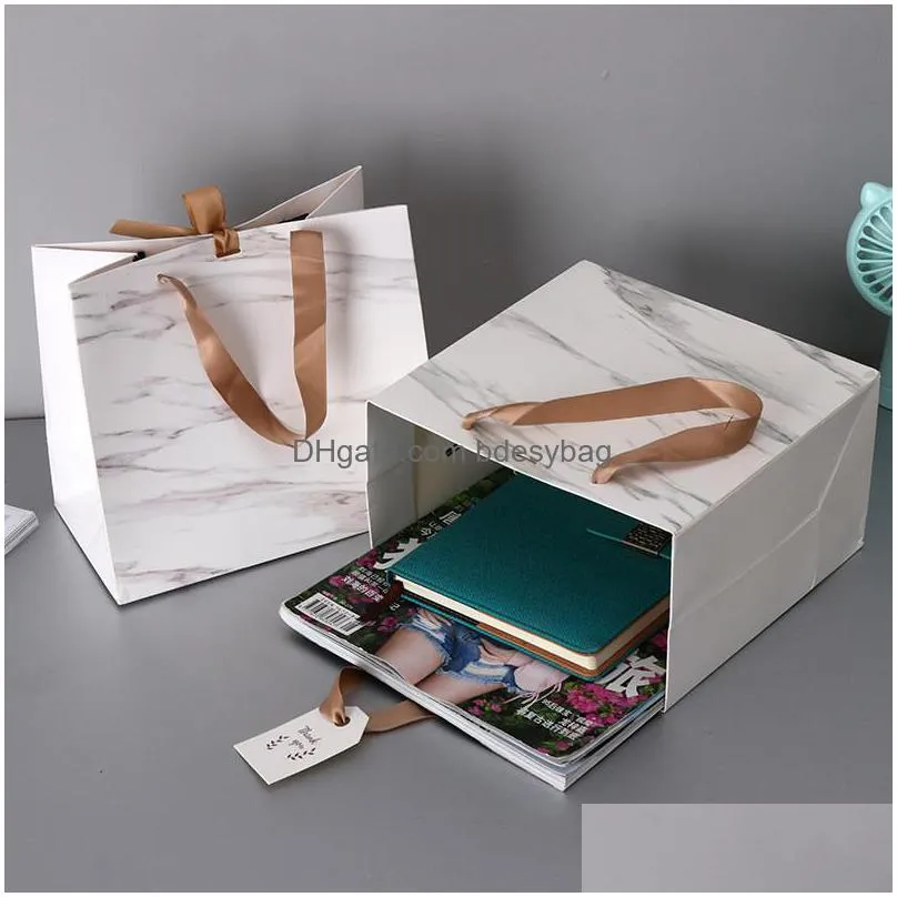 marble paper gift bags garment holiday gifts portable shopping bag business packing wedding party decoration ct0352