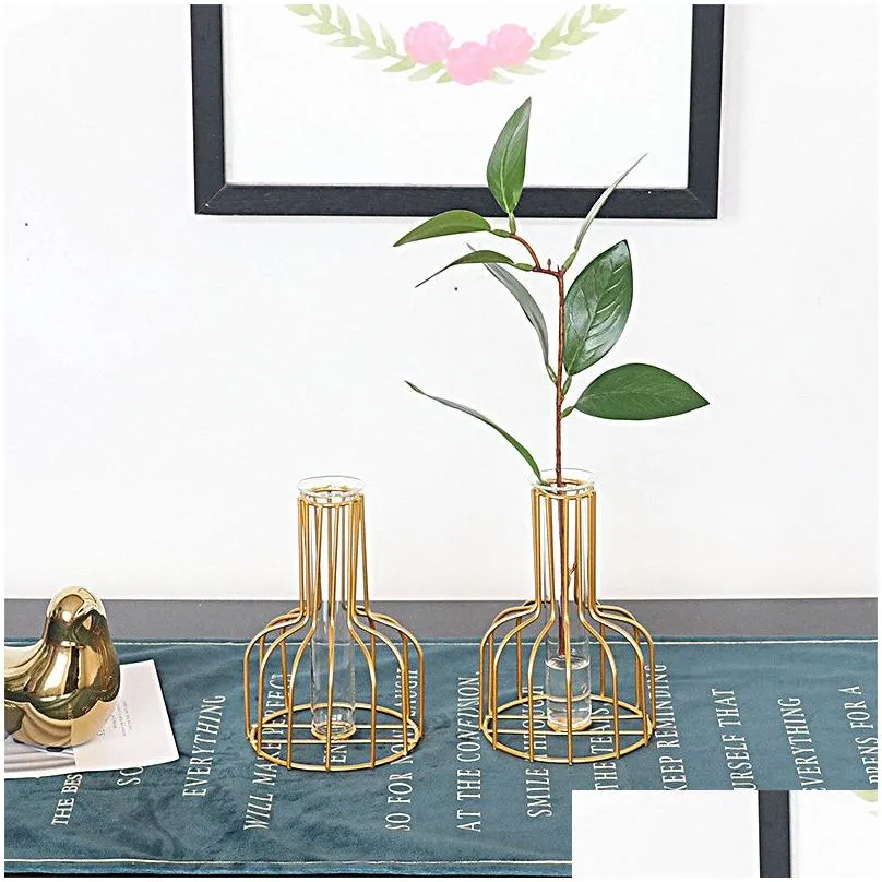 European style black and gold iron glass ornaments, lantern glass vases, and creative flower arrangements for hydroponic home