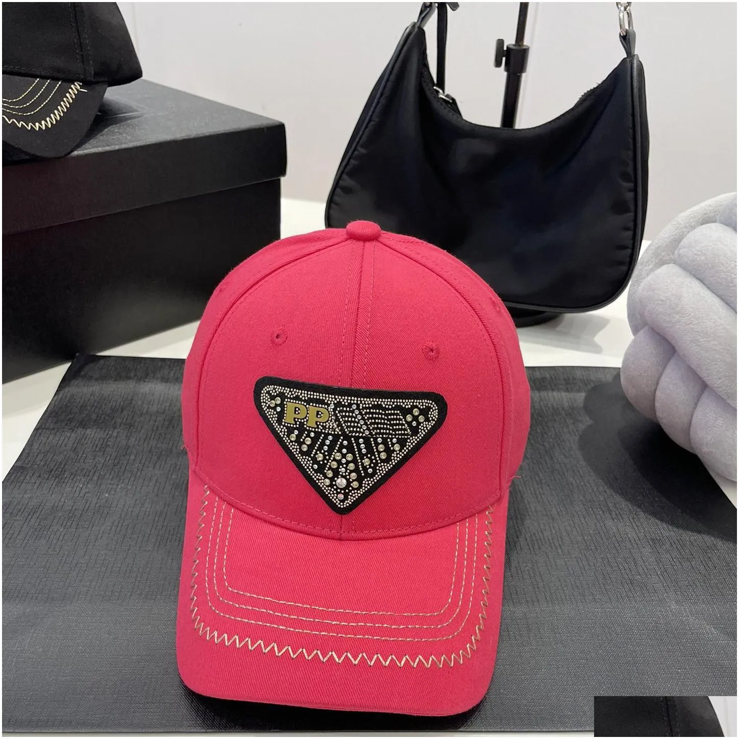 designers hat baseball cap casquette rhinestone large triangle luxury classic caps fashion women and men sunshade cap sports ball caps outdoor travel