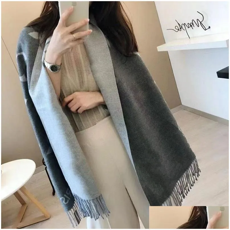 2022 new luxury scarf cashmere thick shawl women long winter wram pashmina wraps hijab with tassel bufanda foulard gift 2022