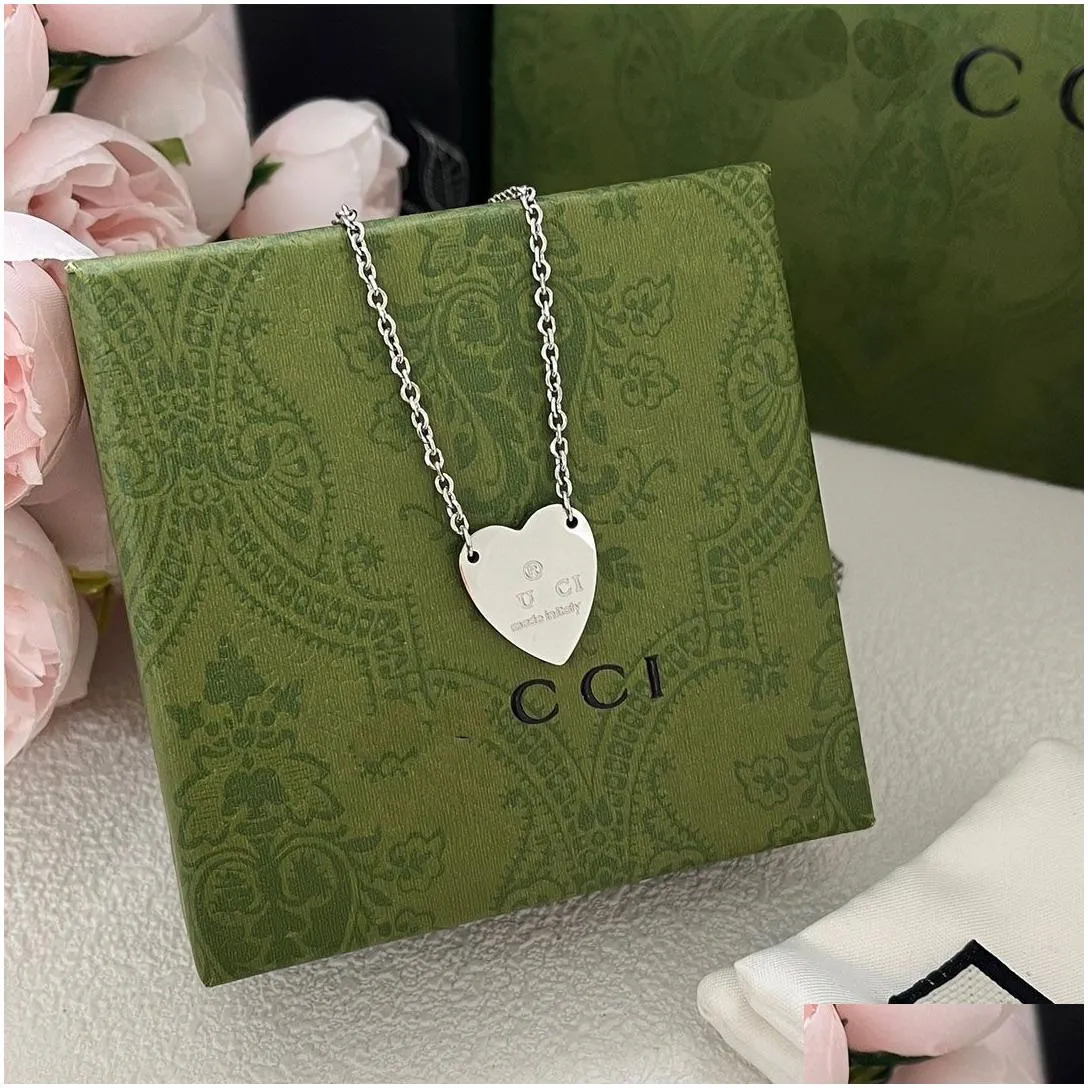 brand heart pendant necklace designfor women silver necklaces vintage design gift long chain love couple family jewelry necklace celtic style letter