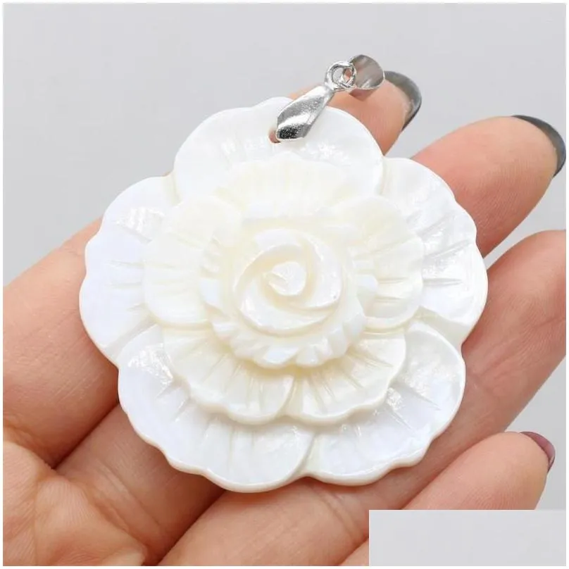 Pendant Necklaces Pendant Necklaces Natural Abalone Shell Flower Shape Mother Of Pearl Exquisite Charms For Jewelry Making Diy Necklac Dh0H3
