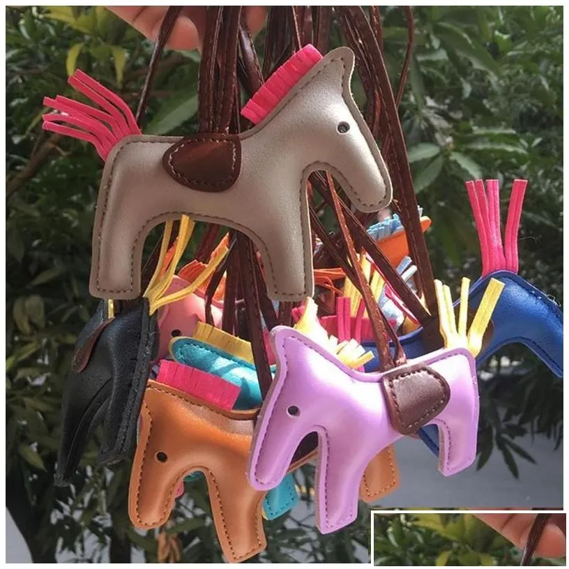 Keychains & Lanyards Keychains Lanyards Designer 16 Colors Fashion Horse Animal Key Chain Pu Leather High Cartoon Decoration For Purse Dhkbc