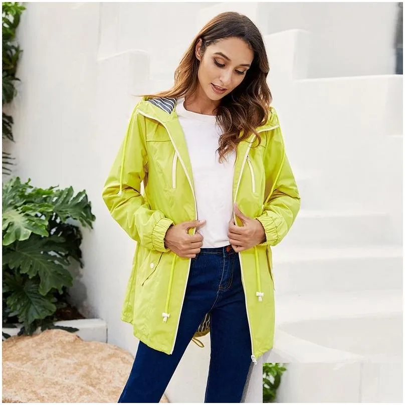 Women039s Raincoat Outdoor Jacket Coat Hiking Jackets Windbreaker Hoodie Women Coats Female Jacket And Fall Women Waterproof 203505604