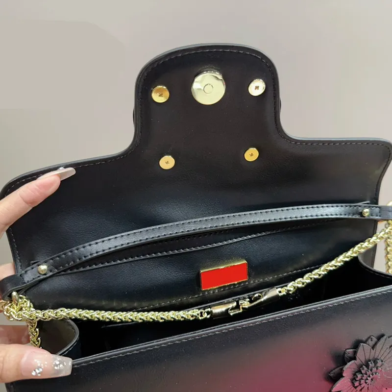 Classic V Letter Hobos Handbags Chain Purses Flower Shoulder Bag Designer Womens Crossbody Underarm Package Lady Small Totes Bags CSD2311221-25