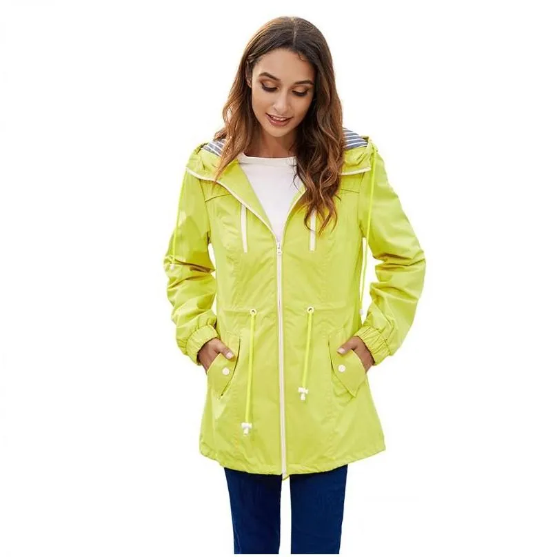 Women039s Raincoat Outdoor Jacket Coat Hiking Jackets Windbreaker Hoodie Women Coats Female Jacket And Fall Women Waterproof 203505604