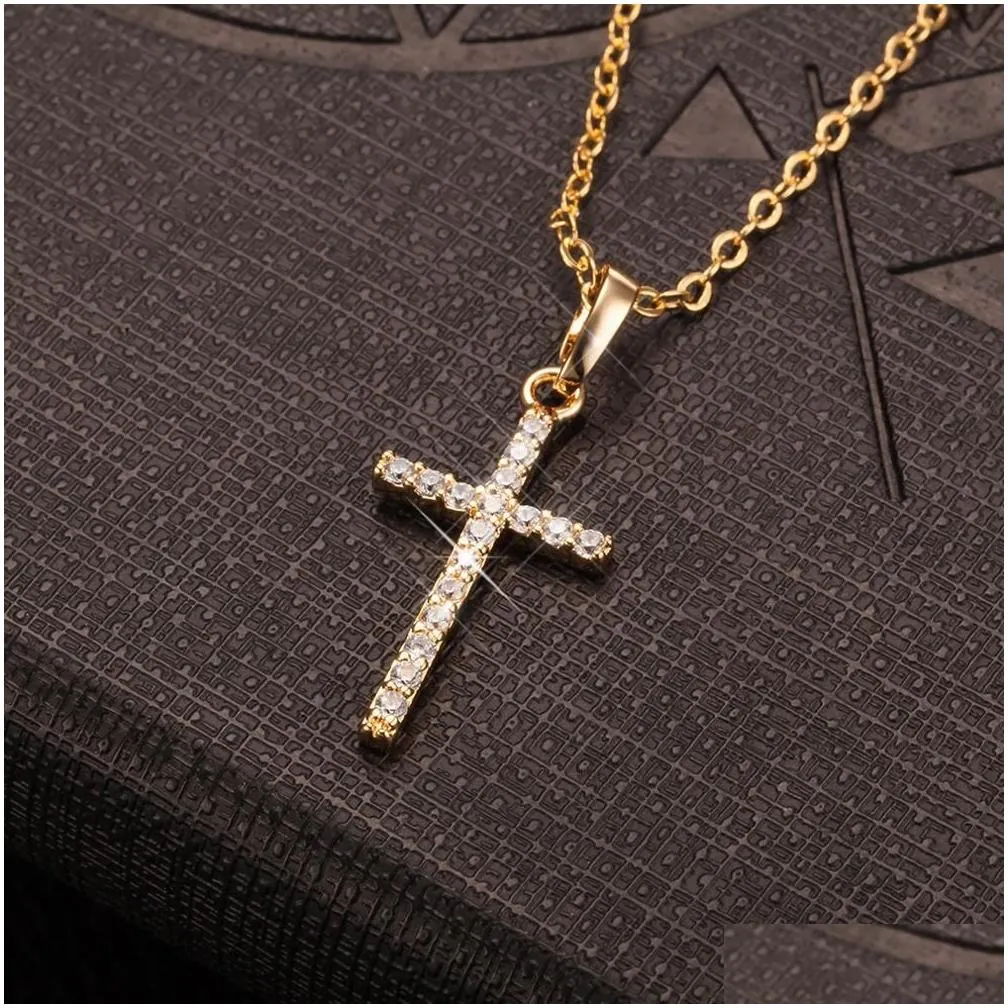 Pendant Necklaces Fashion Female Cross Pendants Drop Gold Black Color Crystal Jesus Pendant Necklace Jewelry For Men/Women Wholesale D Dhj8M