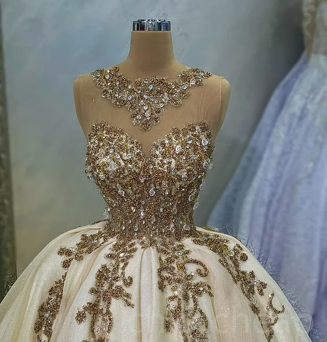2023 April Aso Ebi Sequined Lace Quinceanera Dresses Champagne Sheer Neck Ball Gown Crystals Prom Evening Party Pageant Birthday Gowns Dress ZJ0237