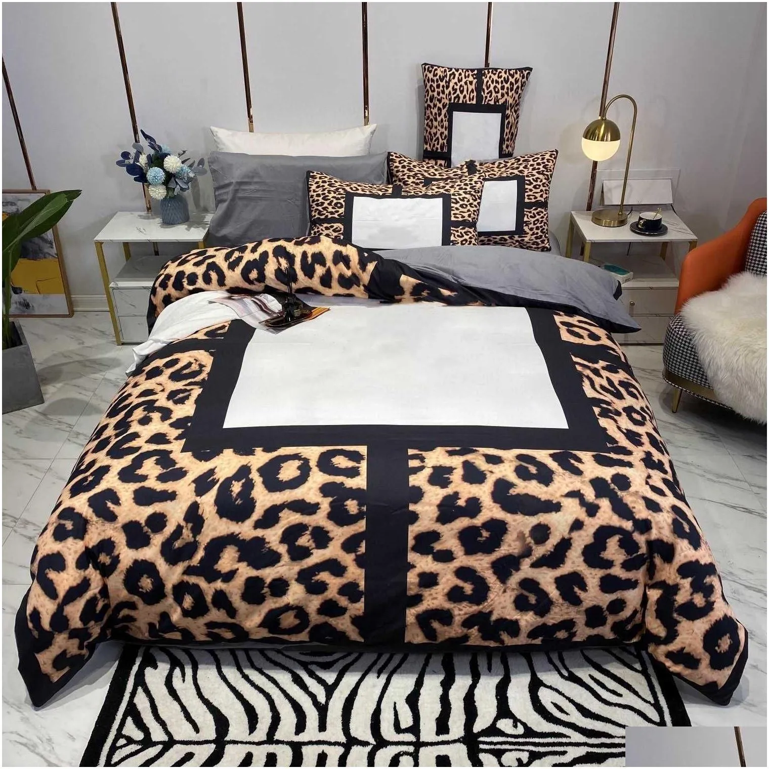 Bedding Sets Letter Printed Designer Queen King Size Duvet Cover Bed Sheet With Pillowcases Fashion Comforter