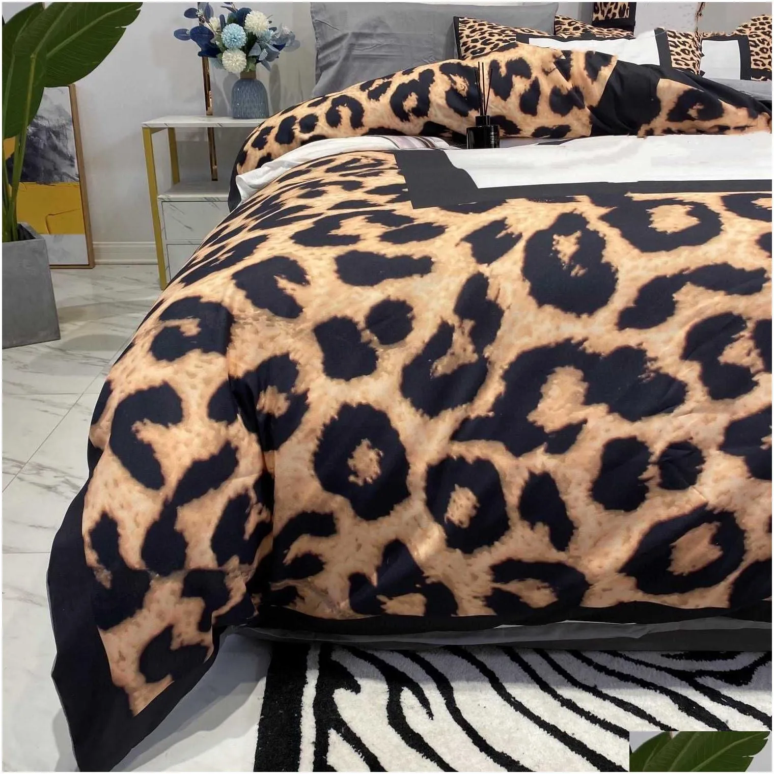 Bedding Sets Letter Printed Designer Queen King Size Duvet Cover Bed Sheet With Pillowcases Fashion Comforter