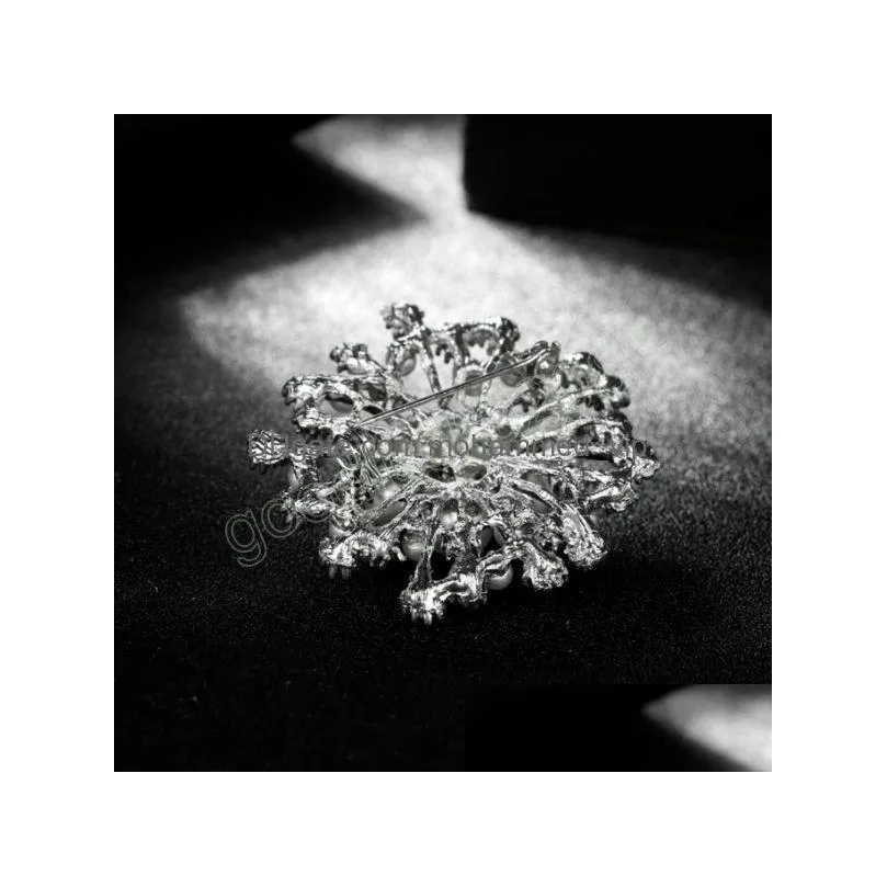 crystal snowflake brooch pins diamond pearl corsage brooches scarf dress suit buckle brooch for women fashion jewelry