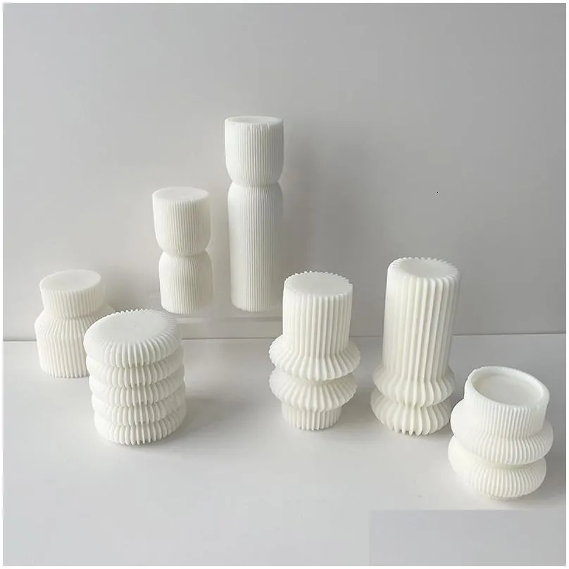 Candles Cylindrical Tall Pillar Candle Molds Ribbed Aesthetic Twist Silicone Mould Geometric Abstract Decorative Striped Soy Wax Mold