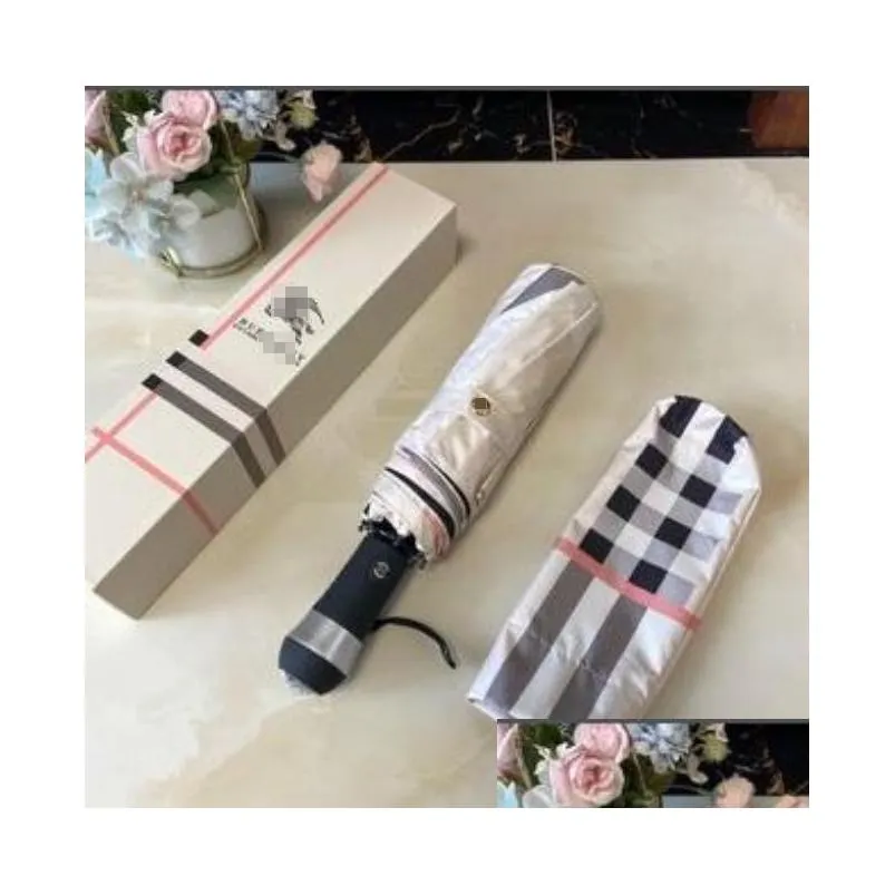 Unisex Elegant Designer Umbrellas with Plaid Printing Suitable to Sun Rain Days High Quality Folding Umbrellas Gift Ideas