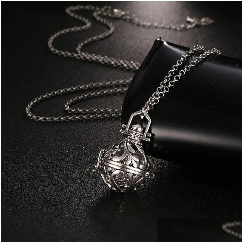 Pendant Necklaces Essential Oil Diffuser Necklaces Hollowed Out Aromatherapy Locket Necklace Fashion Jewelry Gift Drop Delivery Jewelr Dhy6Z