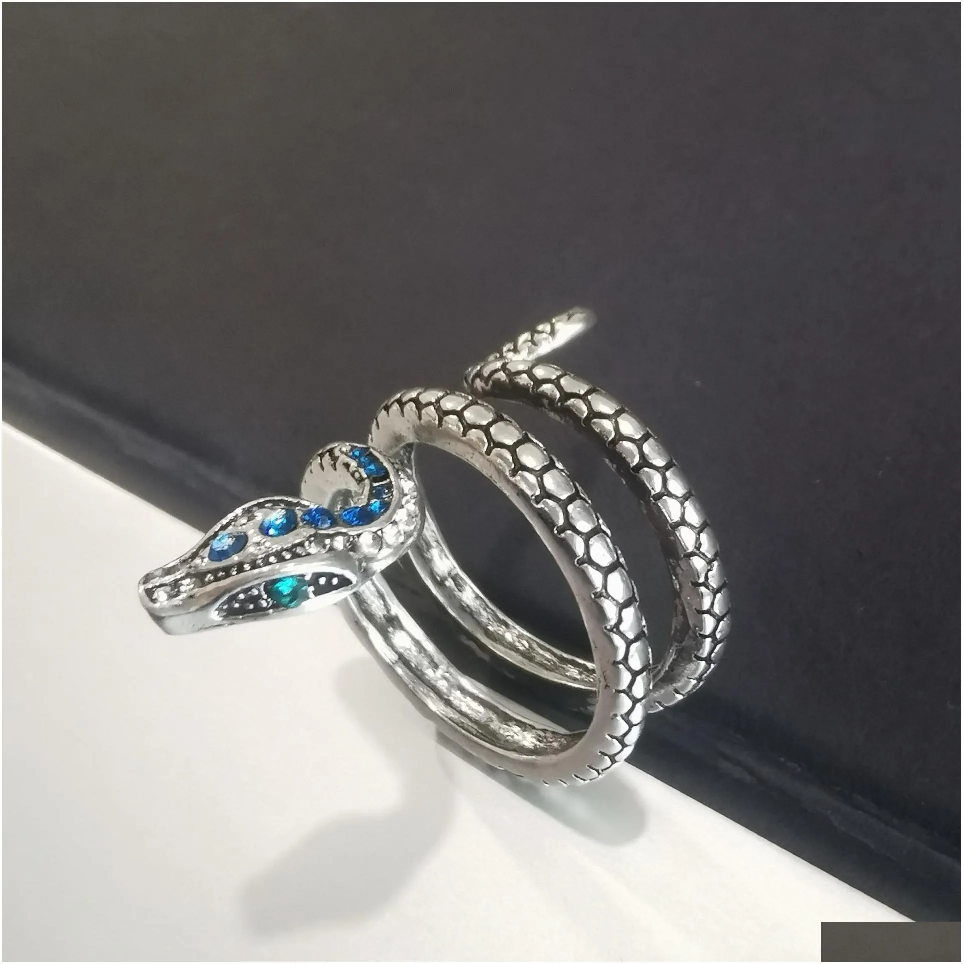 Cluster Rings Snakelike Cluster Rings Adjustable Gold S-Shaped Blue Zircon Snake Ring For Men Women Fashion Jewelry Drop Delivery Jewe Dh6Ay