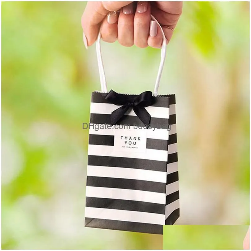 7.5x12x5cm korean gift bag small candy color striped kraft paper mini portable custom handles wedding decoration jewelry birthday