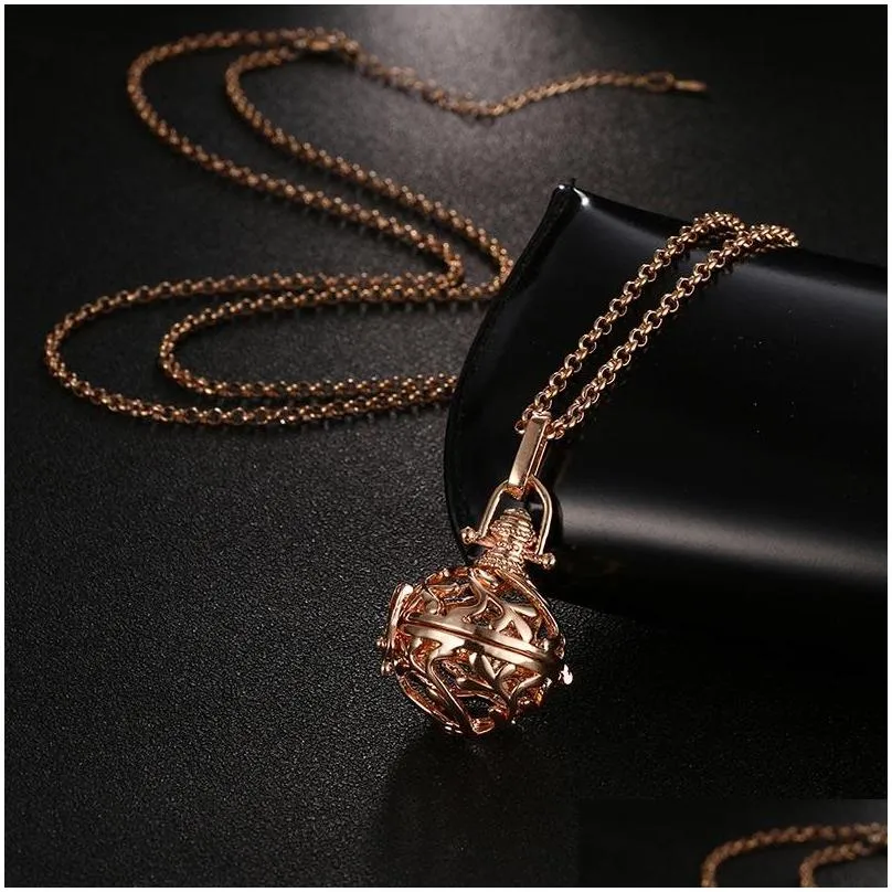 Pendant Necklaces Essential Oil Diffuser Necklaces Hollowed Out Aromatherapy Locket Necklace Fashion Jewelry Gift Drop Delivery Jewelr Dhy6Z