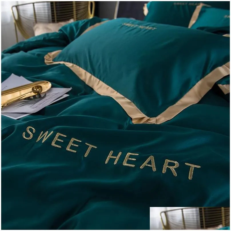 Luxury Bedding Set 4pcs Flat Bed Sheet Brief Duvet Cover Sets King Comfortable Quilt Covers Single Queen Size Bedclothes Linens