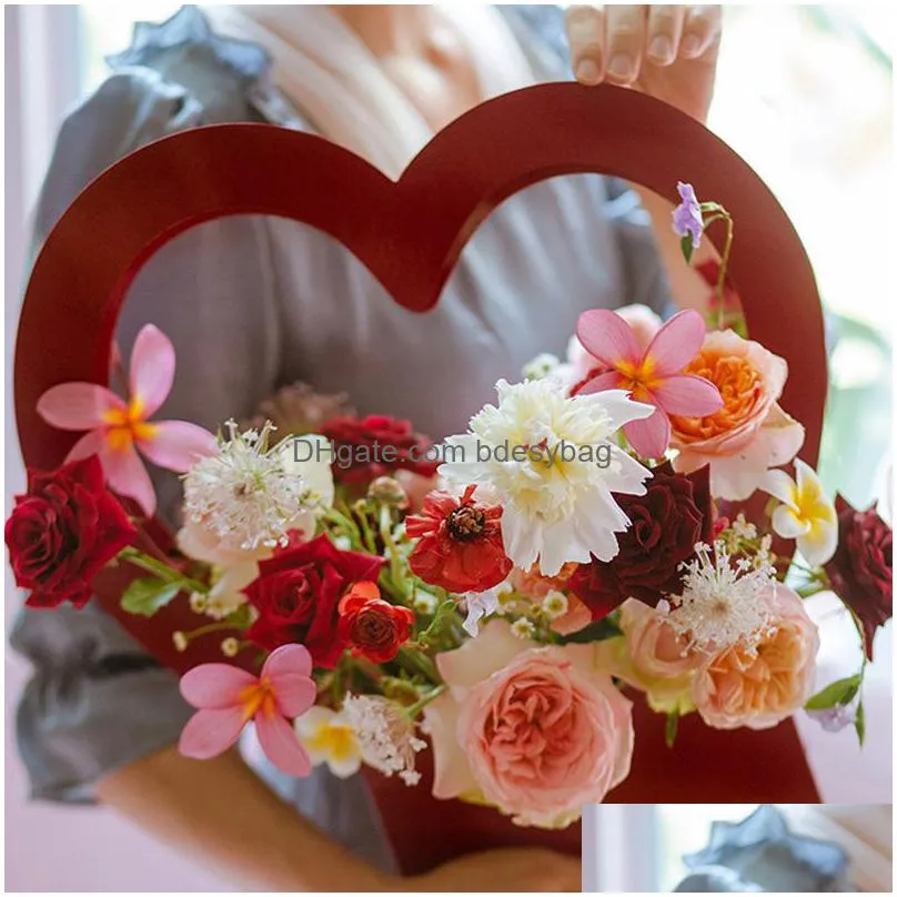 heart portable flower box flower packaging box folding flower paper box florist packaging supplies wholesale lx2784