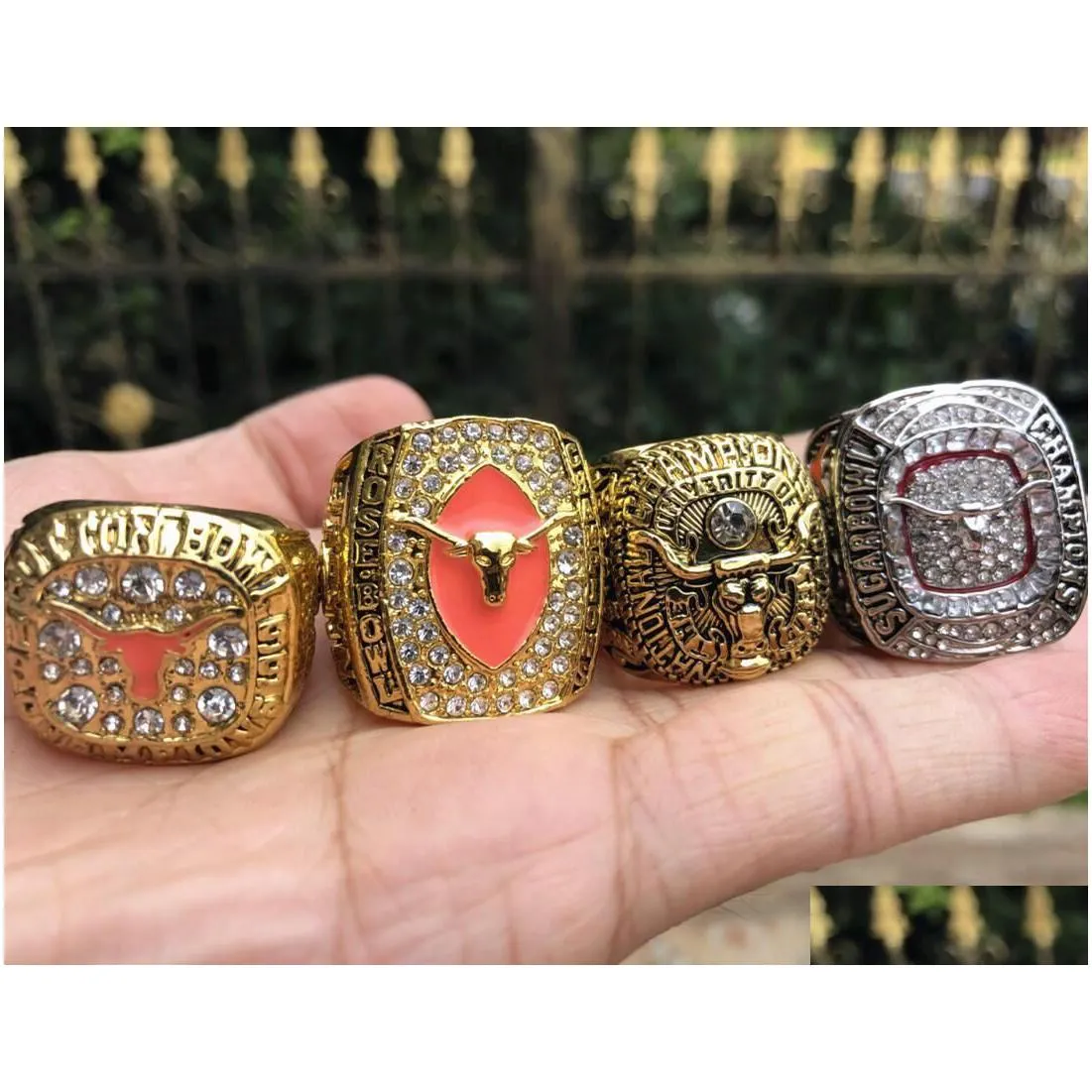 With Side Stones 4Pcs Texas Longhorn Rose Bowl Sec Team Champions Championship Ring With Wooden Box Men Fan Gift Wholesale Drop Drop D Dhrvm