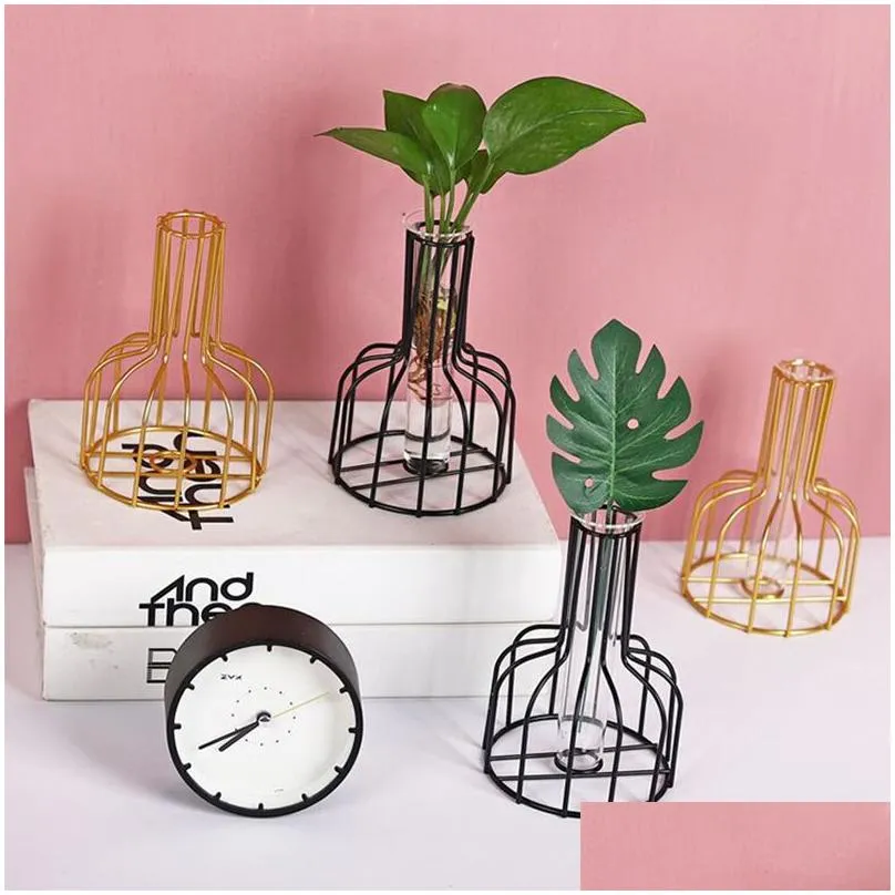 European style black and gold iron glass ornaments, lantern glass vases, and creative flower arrangements for hydroponic home
