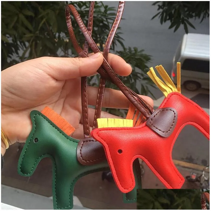 designer keychains 16 colors fashion horse animal key chain pu leather high cartoon decoration for purse keychains cute key chains