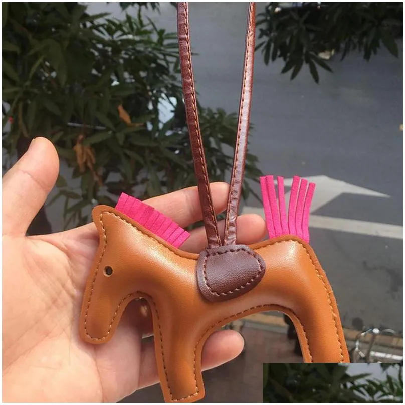 designer keychains 16 colors fashion horse animal key chain pu leather high cartoon decoration for purse keychains cute key chains