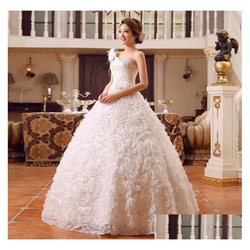 Plus Size Feather Evening Gown Bridal Dress With One Shoder Flower Detail In Stock For Party Events Fast 48 Hour Delivery From Lyfyshirt 44.8 DHgate.Com