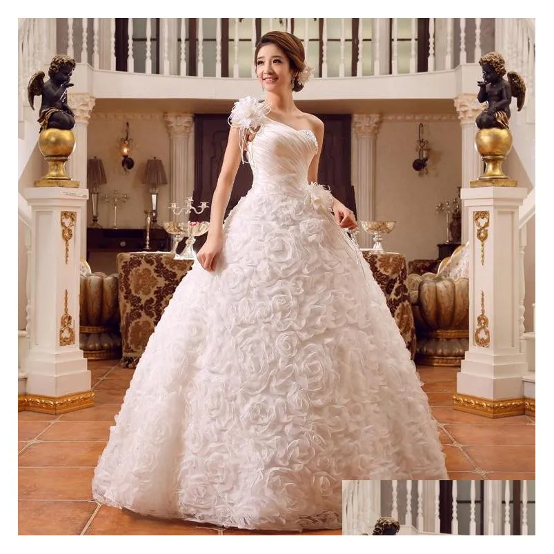 Plus Size Feather Evening Gown Bridal Dress With One Shoder Flower Detail In Stock For Party Events Fast 48 Hour Delivery From Lyfyshirt 40.99 DHgate.Com
