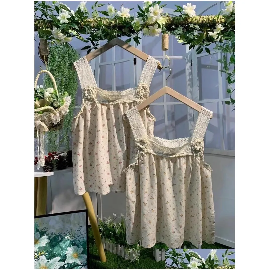 Women`s Tanks Summer Mori Cotton Lace Wide Shoulder Strap Floral Top Women Casual Camis 823-346