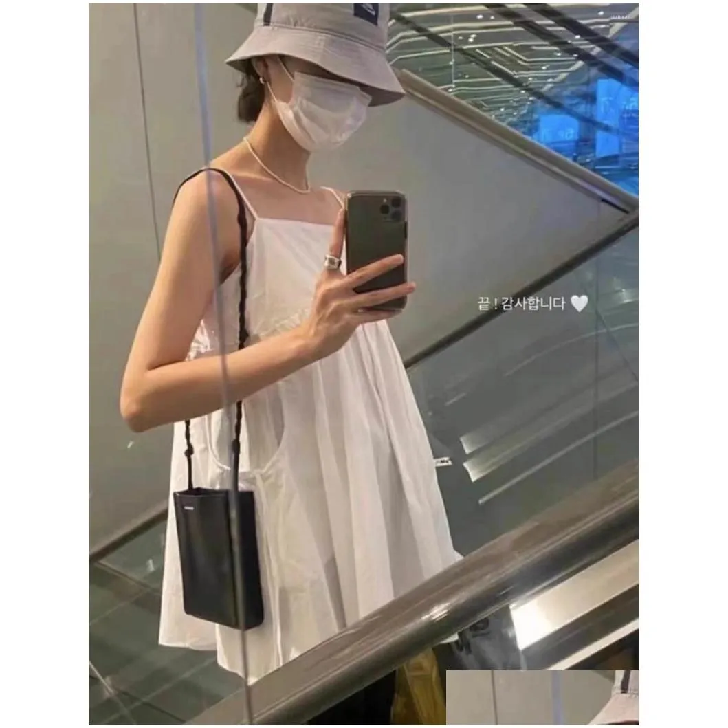 Women`s Tanks Women 2024 Spring Summer Loose Casual All Match Sleeveless Backless Solid Female Camis Fashion Ladies Halter