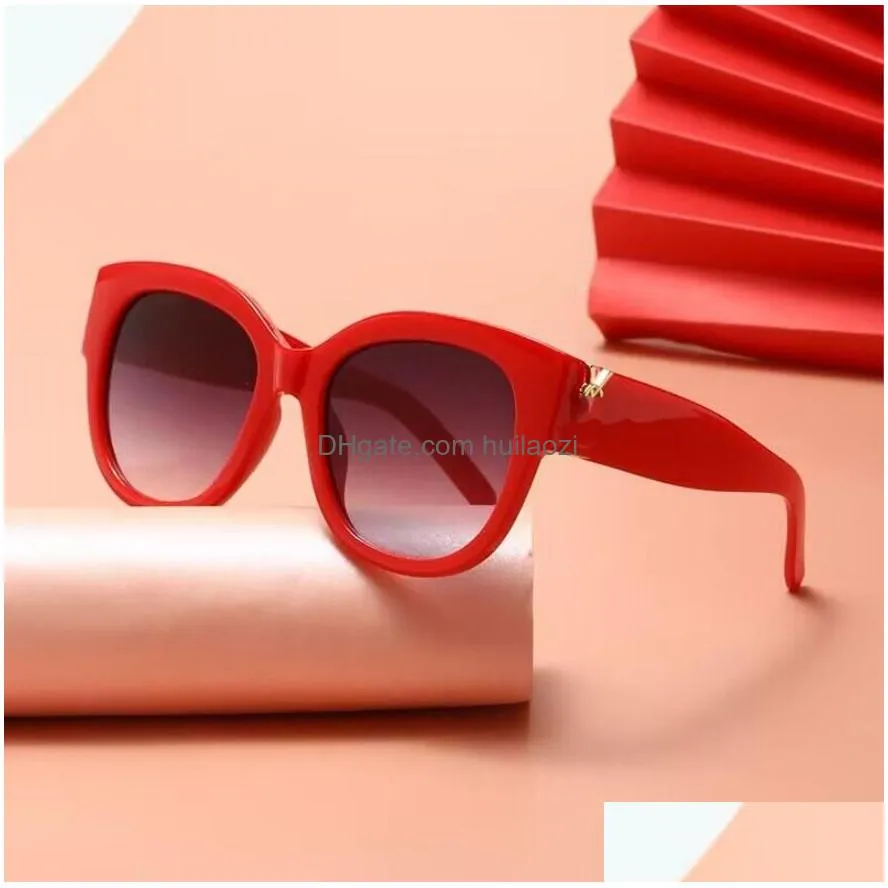 2024 wholesale 5 pairs of classic high quality windproof pu400 mens and womens sunglasses luxury designer polarized sunglasses