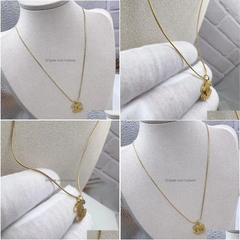 45cm luxury designer matt gold letter pendant choker necklace elegant love 18k 316l stainless steel c logo engrave chain fashion jewelry lady