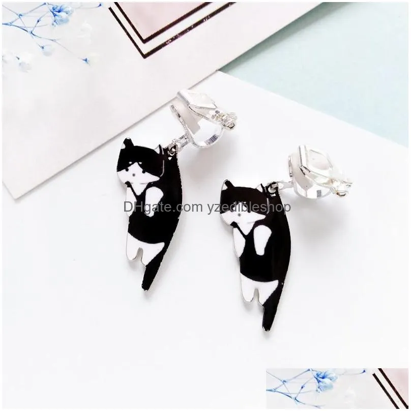 stud earrings pair 2023 fashion cute cat white black hang enamel kitty piercing ear women girls jewelrystud effi22