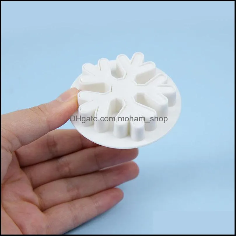 bakeware 3pcs/set snowflake cookie cutters fondant biscuit mold cake decorating tool plunger cutter home decor pastry baking