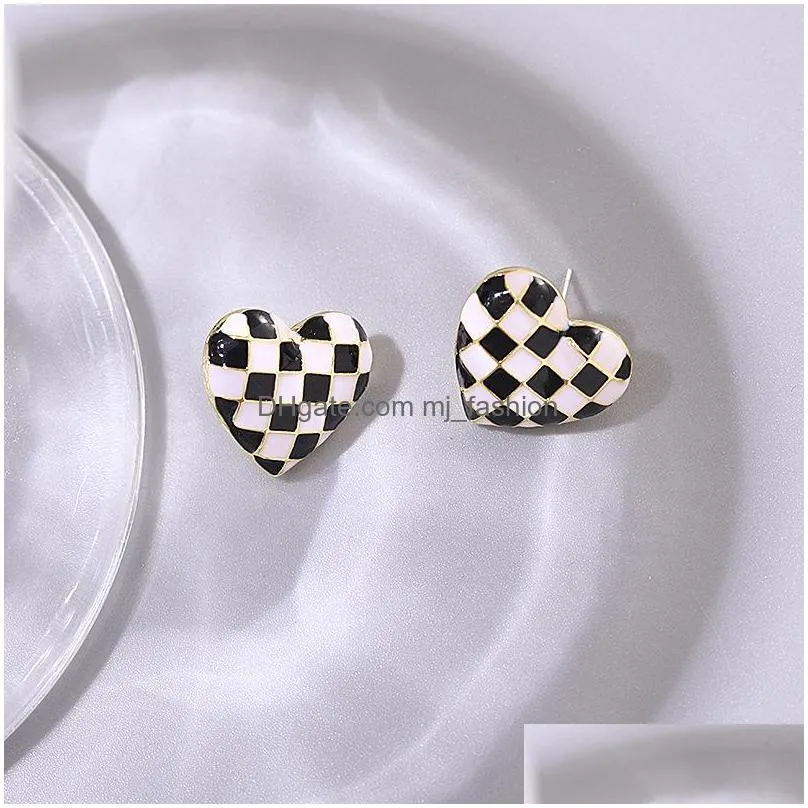 fashion jewelry s925 silver post peach heart earrings black and white checkerboard heart stud earrings