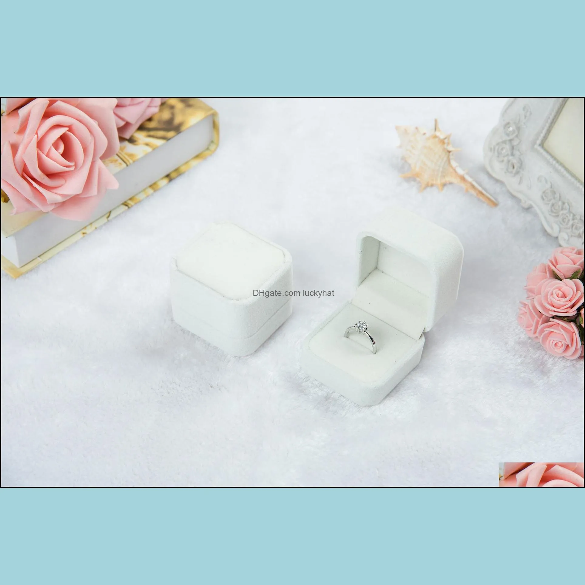 fashion jewelry gift boxes packaging 10 colors square shape velvet wedding engagement couple rings classic luxury show case box