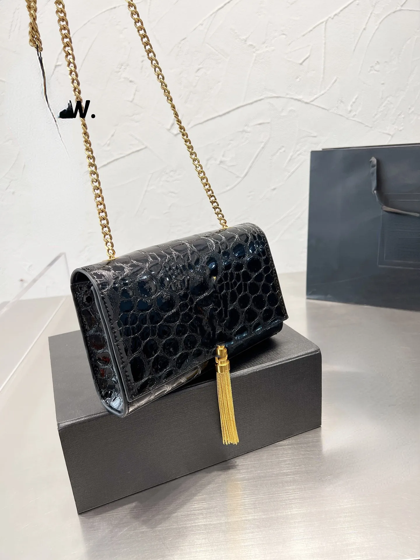 Casual Women Designer Bag Fashion Chain Bag Crocodile Print One Shoulder Bag Luxury Tote Purse Black Tassel Leather 2023