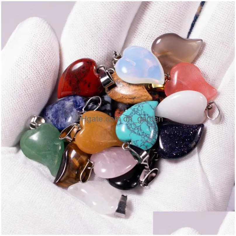 natural obsidian stone peach heart agate pendant female small crooked heart pendant necklace accessories heart shape wholesale