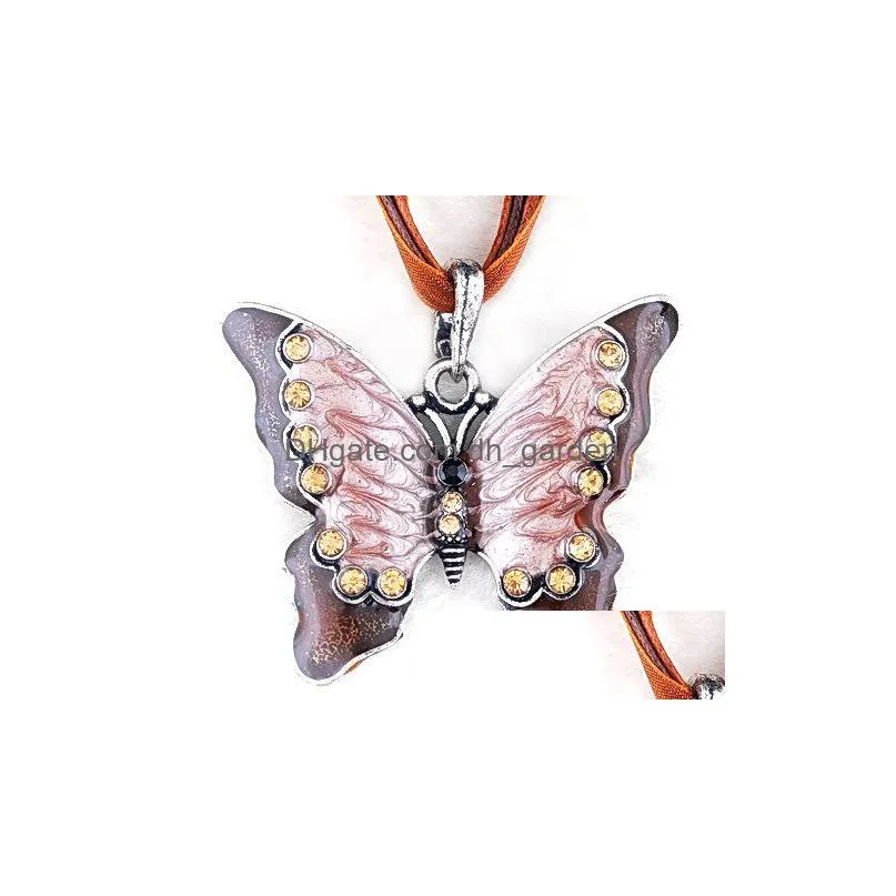 cr jewelry new retro necklace butterfly alloy long sweater necklace pendant clothing accessories manufacturer shipping