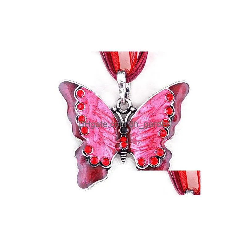 cr jewelry new retro necklace butterfly alloy long sweater necklace pendant clothing accessories manufacturer shipping