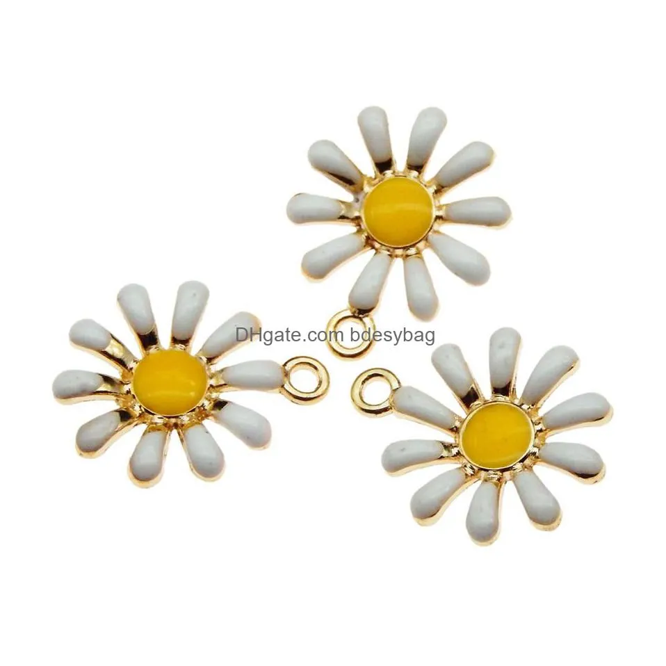 wholesale 60pcs women charm lady jewelry gold tone sunflower enameled daisy shape alloy charm pendantsdiy jewelry crafts