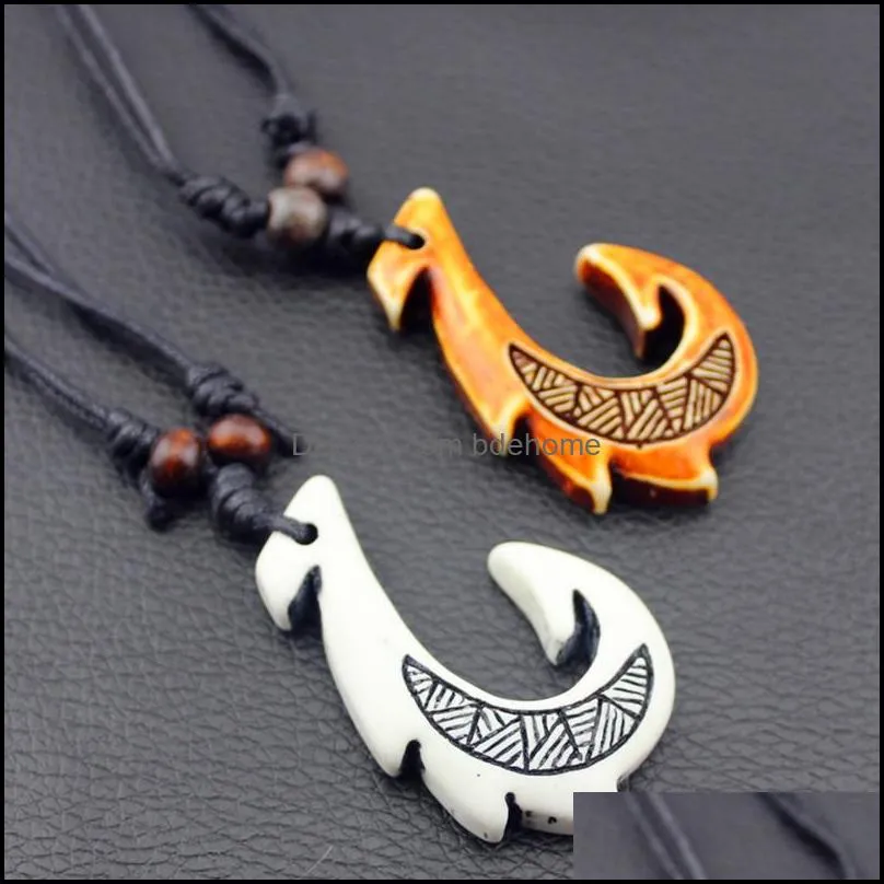  mixed hawaiian jewelry imitation bone carved nz maori fish hook pendant necklace for women men chokers necklaces amulet gift