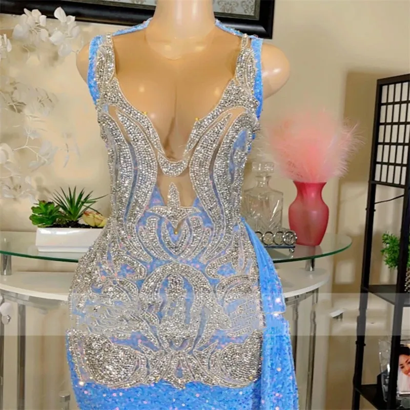 Sparkly Blue Sequins Short Prom Dresses 2023 Sexy Sheer Neck Crystal Beads Party Gowns Cocktail Homecoming Robe De Bal
