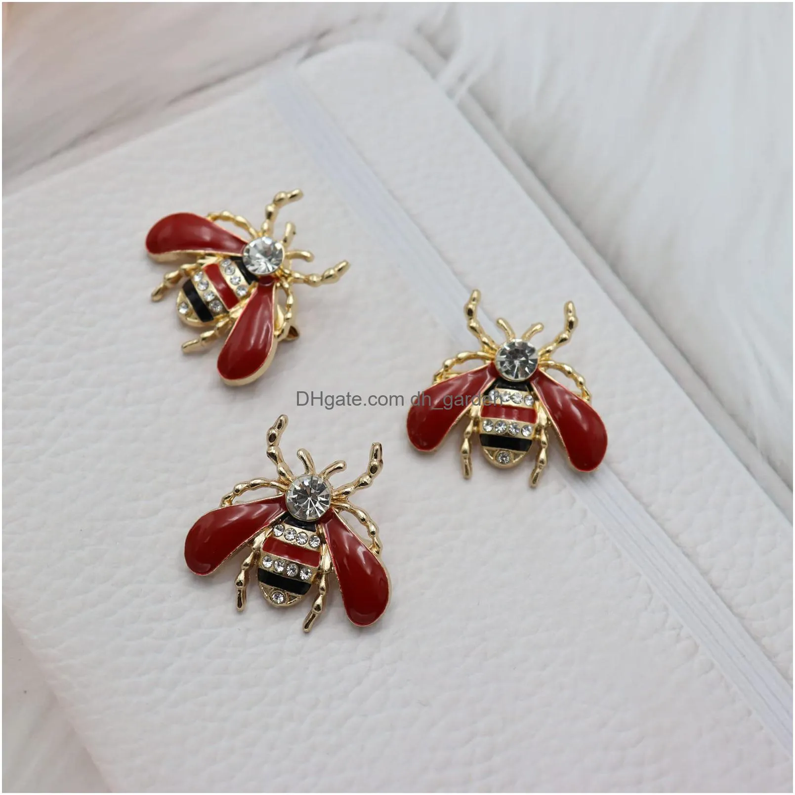 mlepus bee brooch pin cute animal insect enamel rhinestone safety pin women fashion personality lapel pin ladies costume jewelry